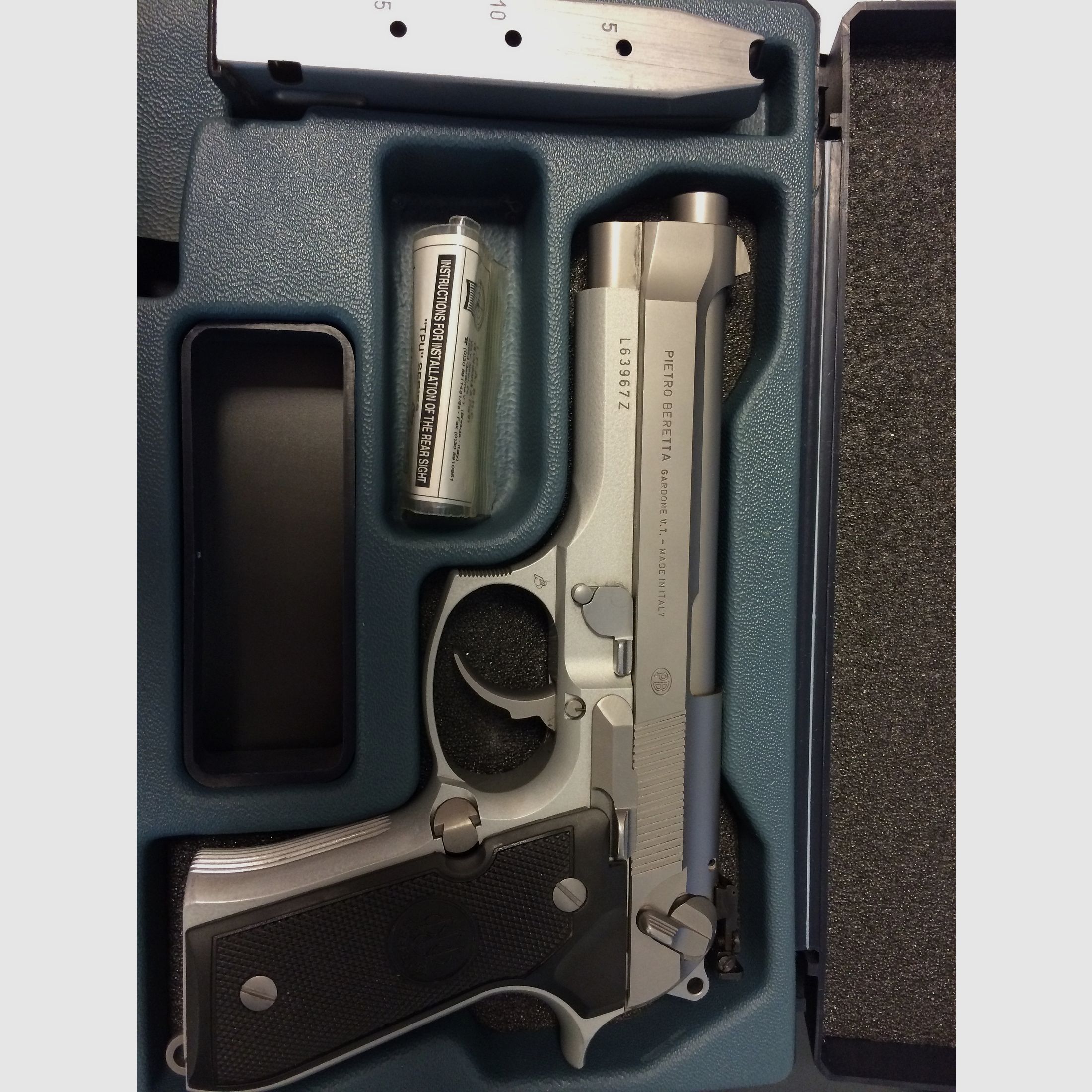 Beretta 92 FS – 9 mm Luger – Ottimamente curato, inclusi accessori
