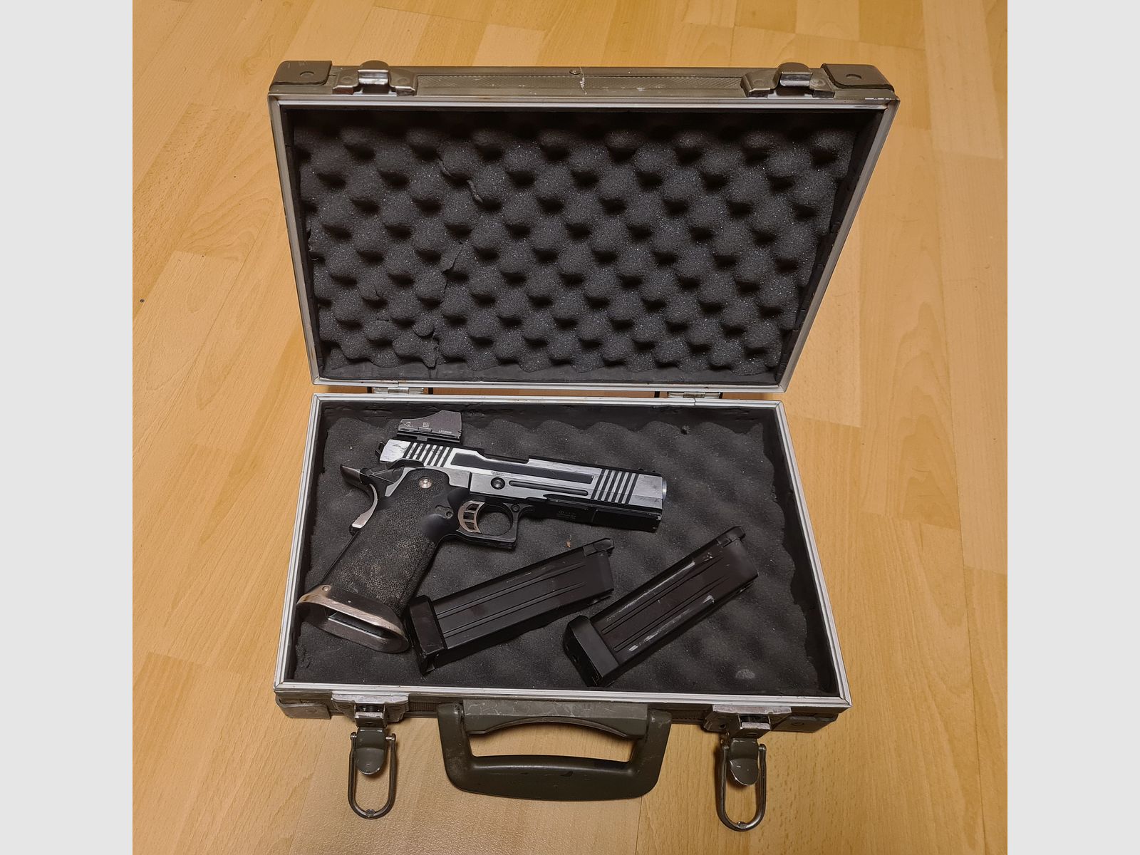 SAC Custom HX1001 Hi-Capa 5.1 Slide Dividido, GBB