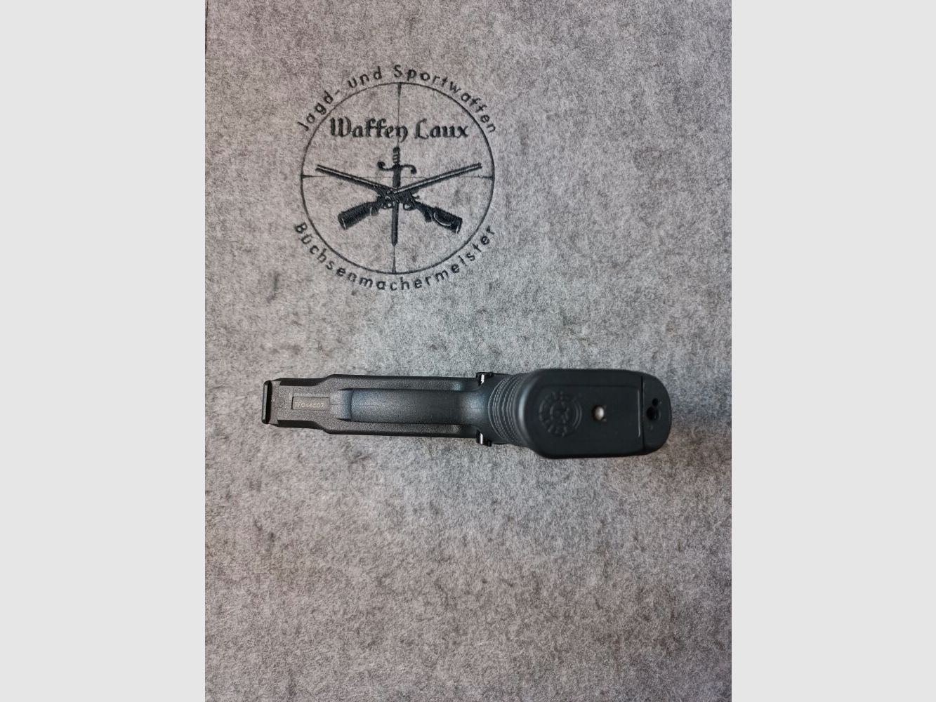 Taurus S.A. Brésil PT 809 C avec mallette et accessoires