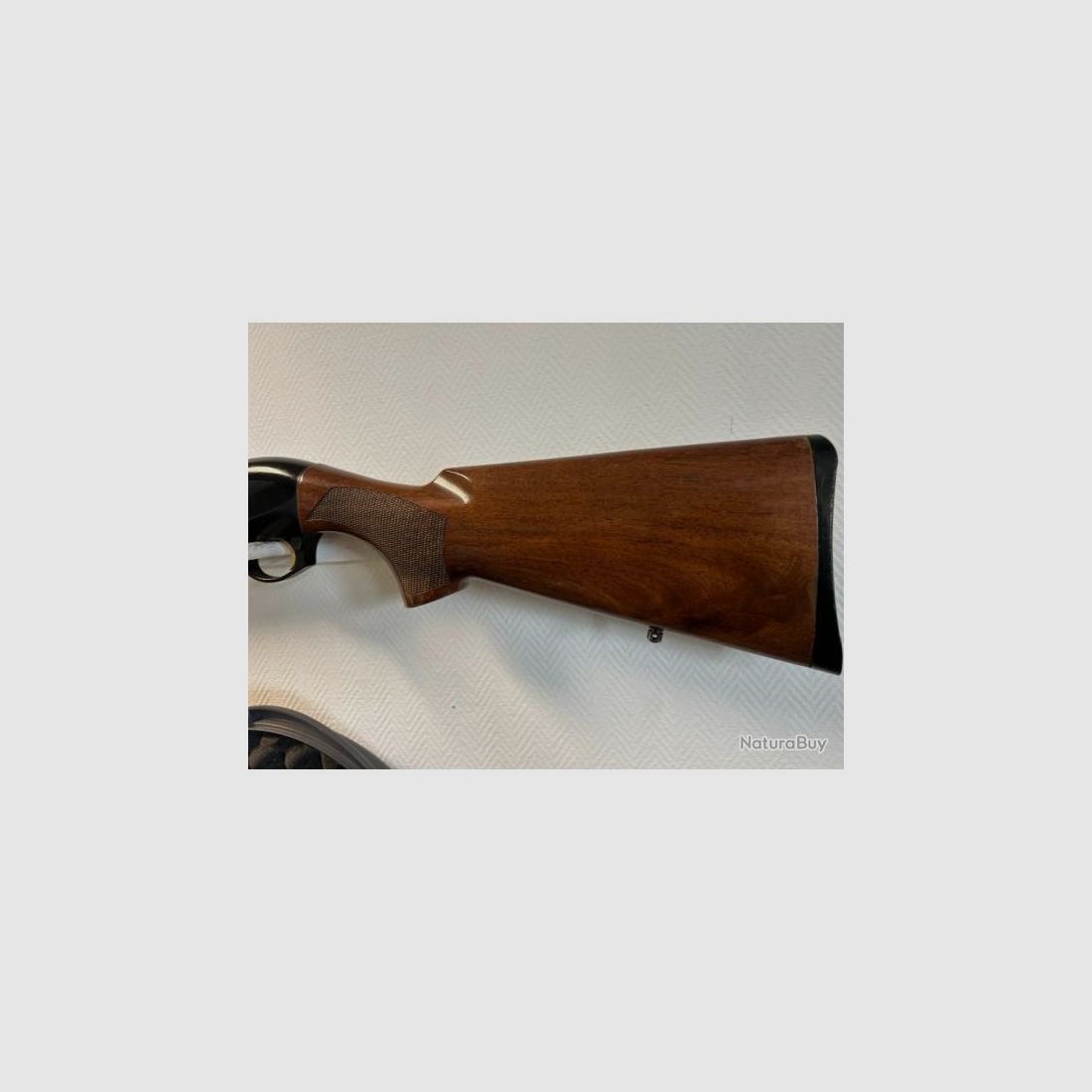 używana strzelba samopowtarzalna Benelli Montefeltro leworęczna 12/76 71cm, zdjęcie 2 z 8