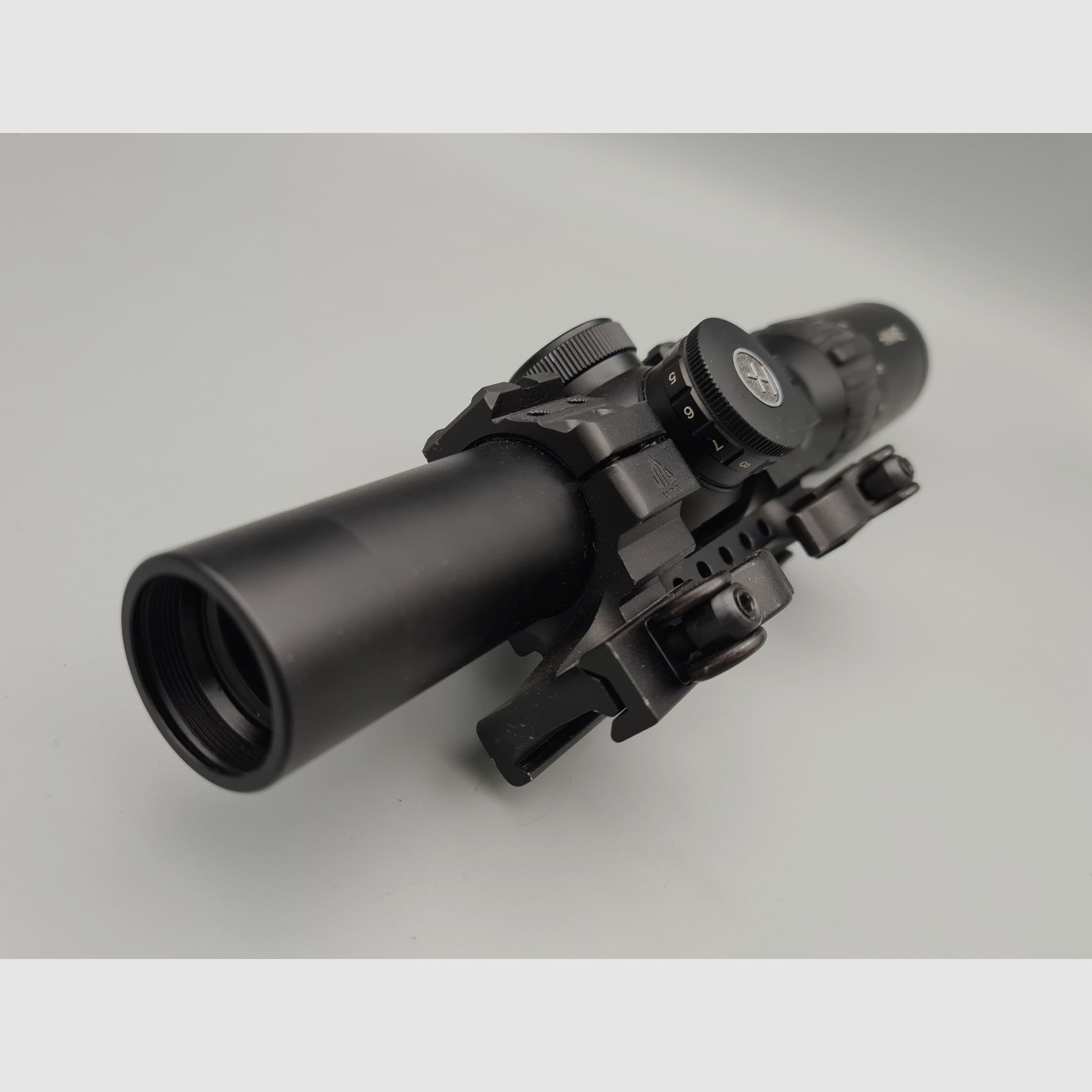 Hawke Frontier 1-6x30 Drückjagdglas LPVO mit Absehen L4A - Zielfernrohr