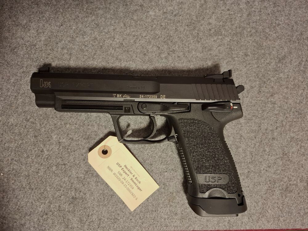 Heckler & Koch USP Expert