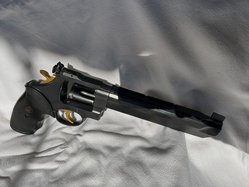 S&W Performance Stealth Hunter 44 Magnum