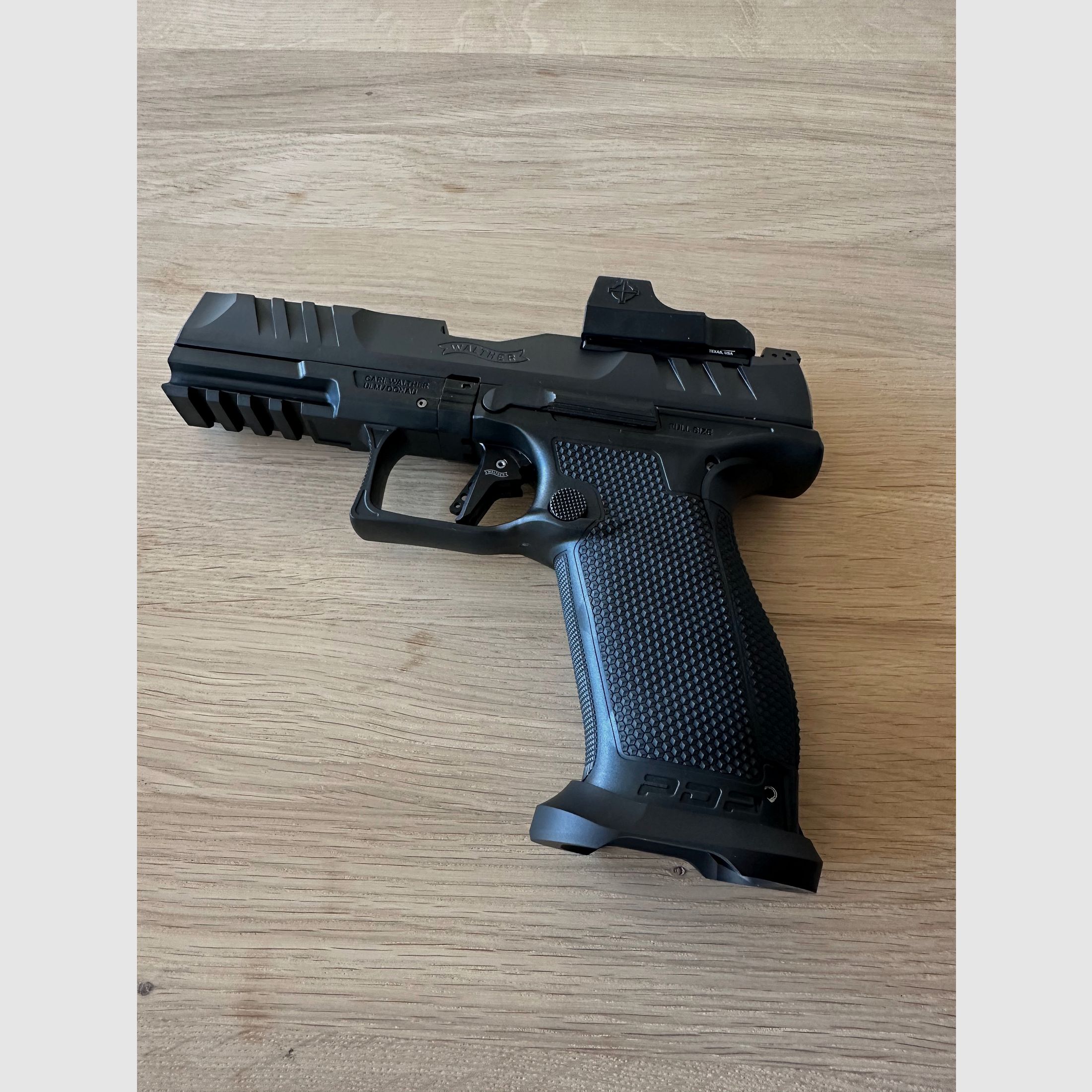 Walther PDP Pro NT FS mit Sightmark Optik Mini Shot M-Spec FMS Rotpunkt