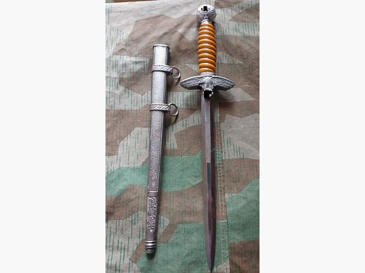 Coltello da ufficiale dell'aviazione con produttore PUMA
