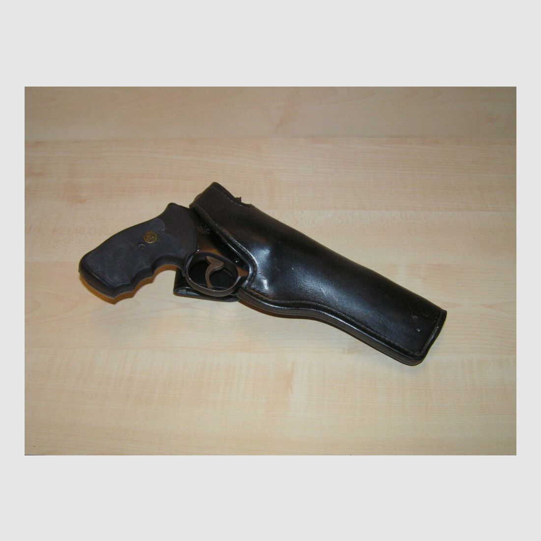 Smith & Wesson HIGHWAY PATROLMAN