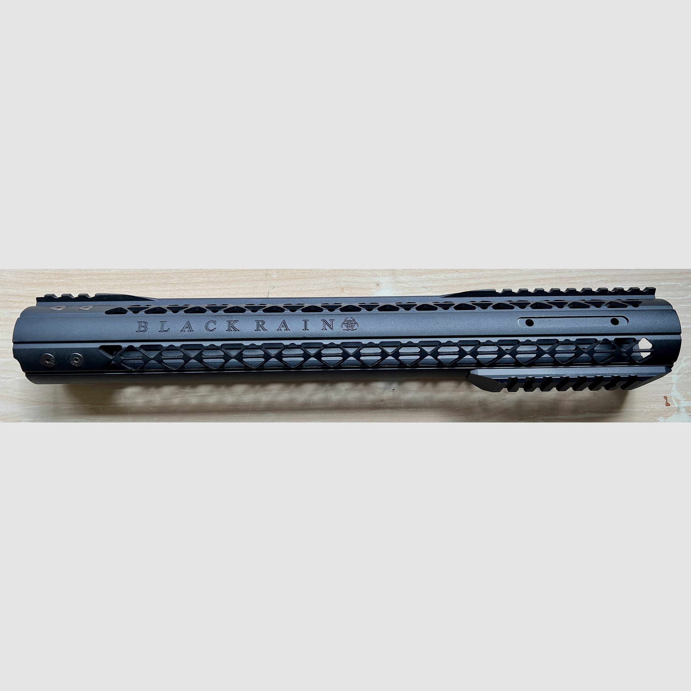 Black Rain Ordnance AR15 Handguard 15″ Freefloat Rail Picatinny – BRO – selten – neu