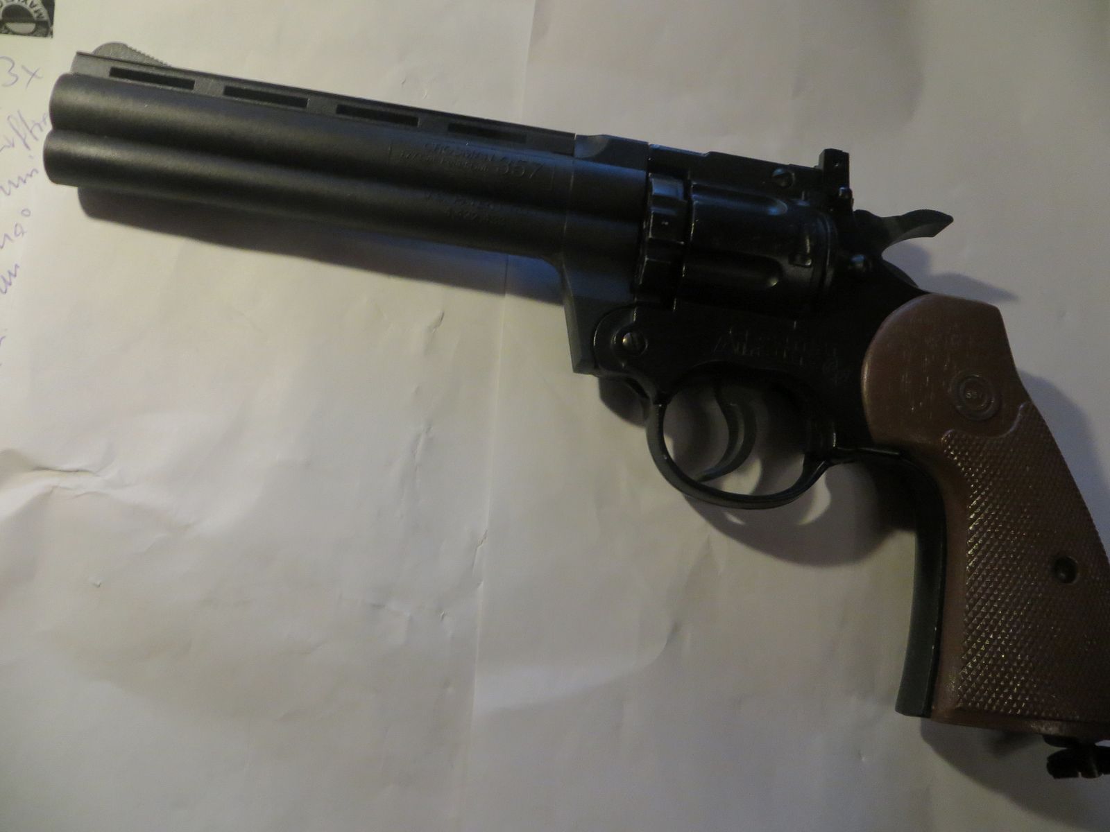 CHROSMAN 357 da regalare (3 pezzi difettosi)