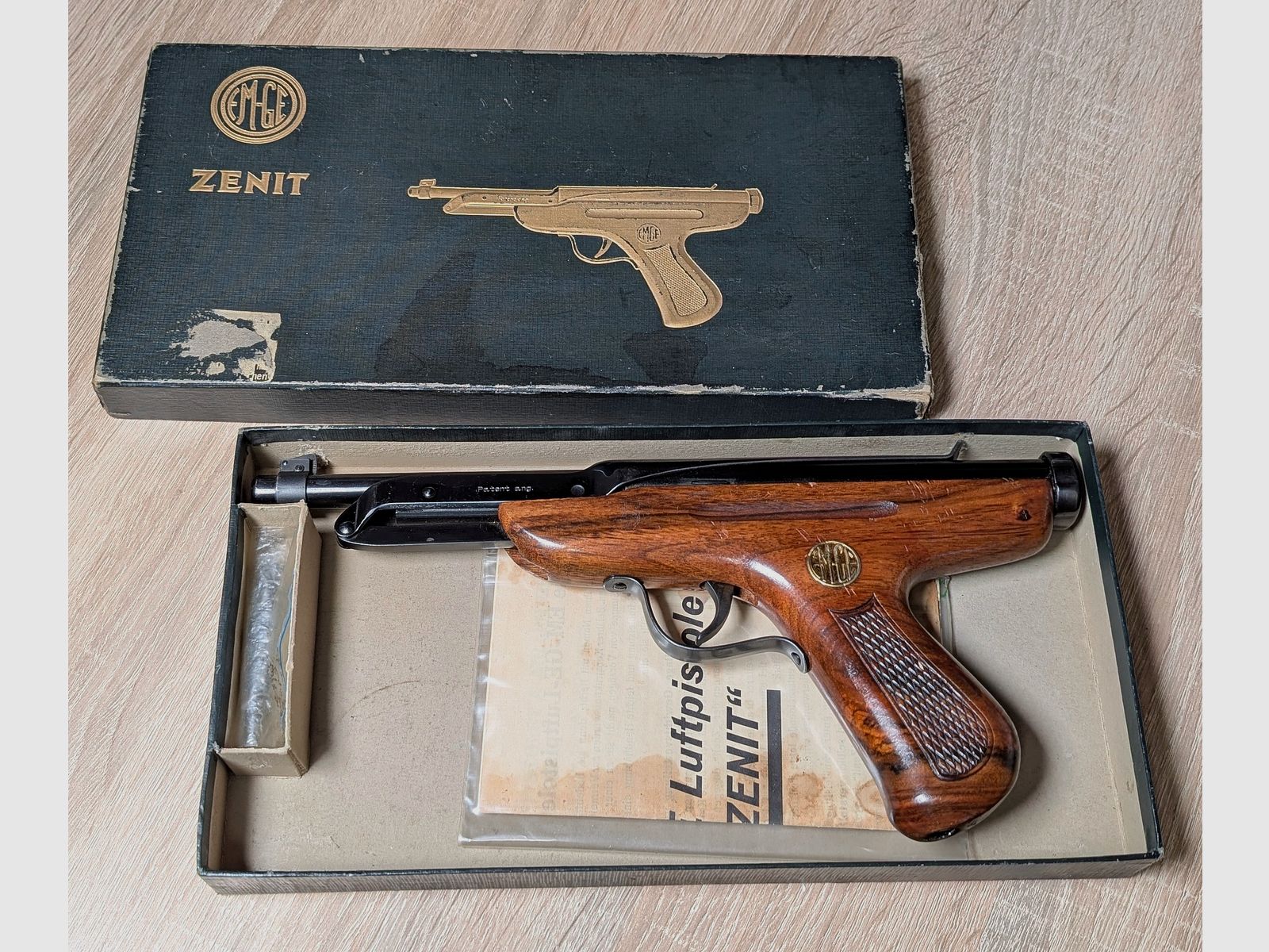 Pistola de fogueo EMGE ZENIT