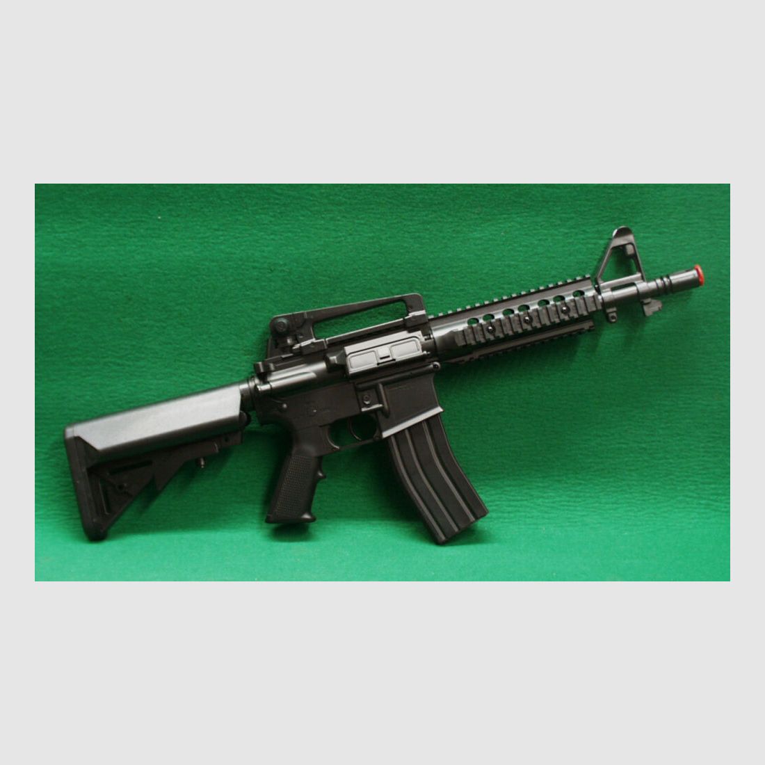 Cybergun S.A. Colt M4 A1 R.I.S.