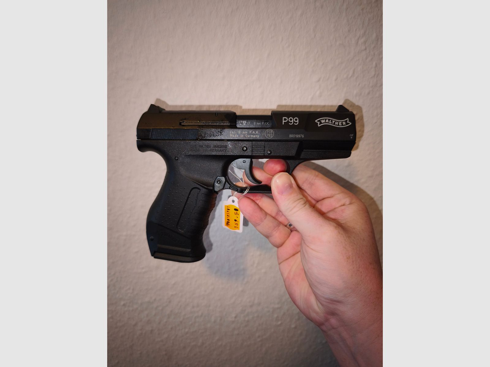 Schreckschuss Walther p99 mai usato /9mm P.A.K. La spedizione è a mio carico