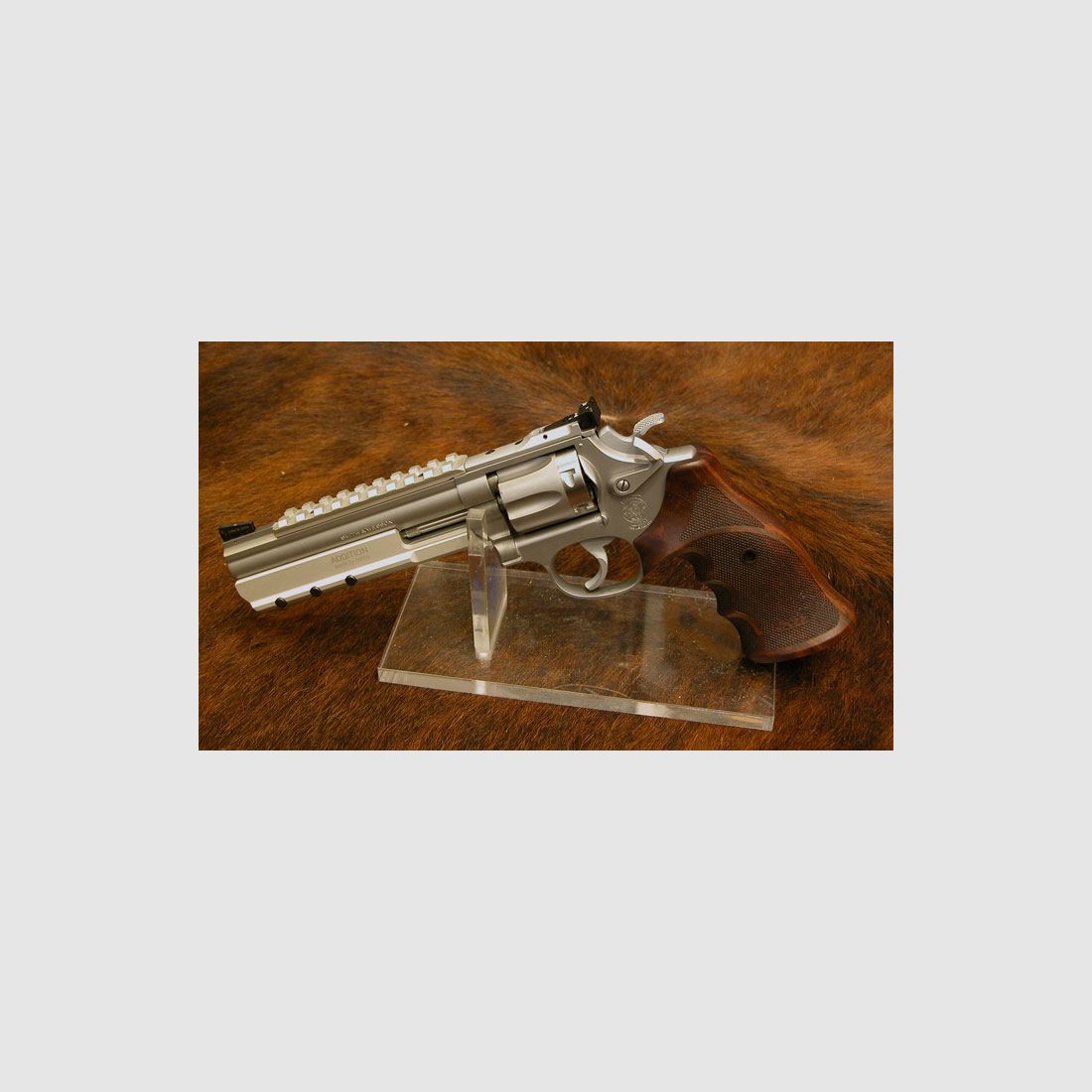 Smith & Wesson 617 CUSTOM TARGET PRO-PLUS-II .22 lfb S&W 617 6" Zoll - .22 l.r.
