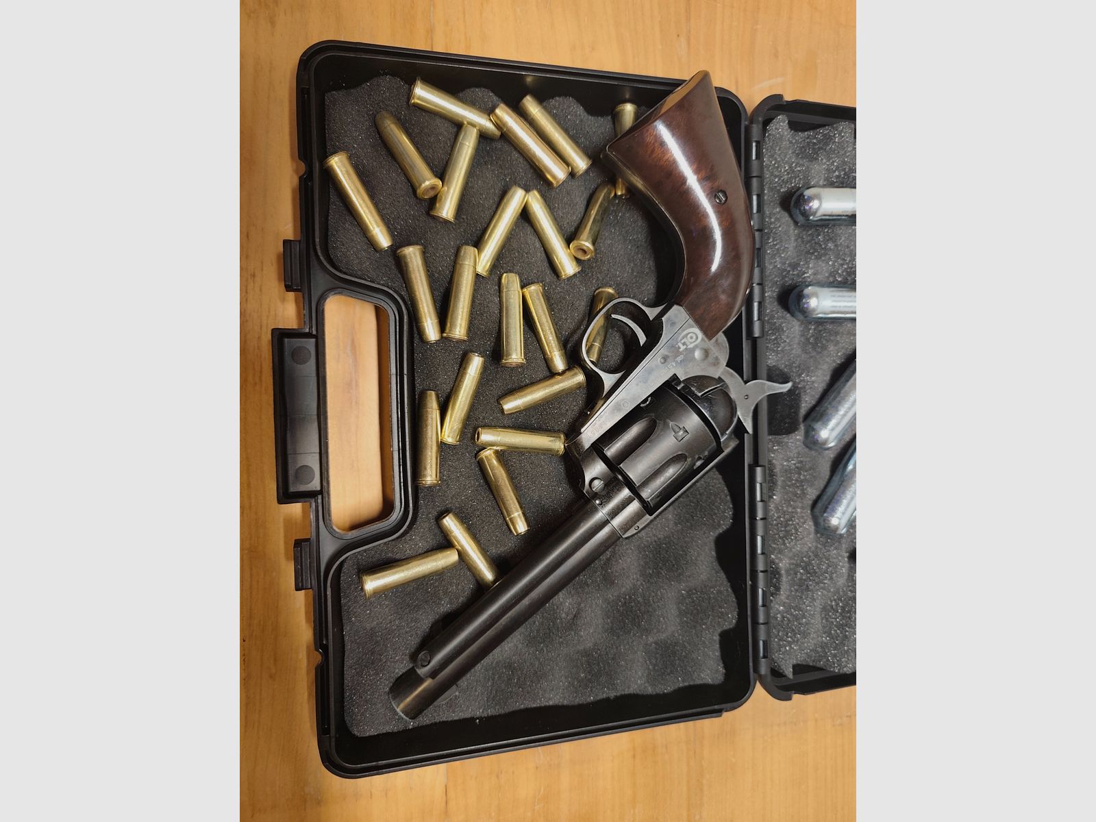 Colt Single Action Army 45 acabado antiguo 4,5 mm BB revolver de aire comprimido, imagen 2 de 5