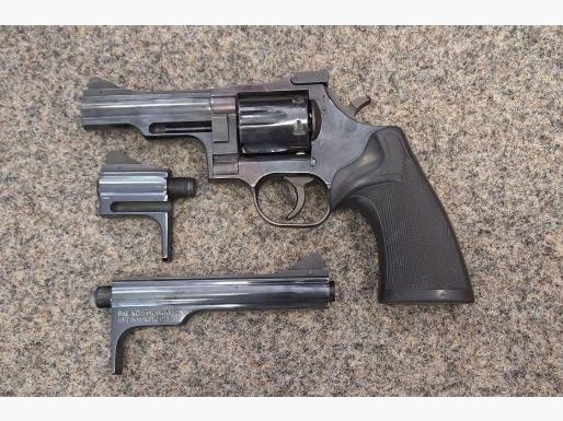 Revólver Dan Wesson 715 Cal. 357 Mag.