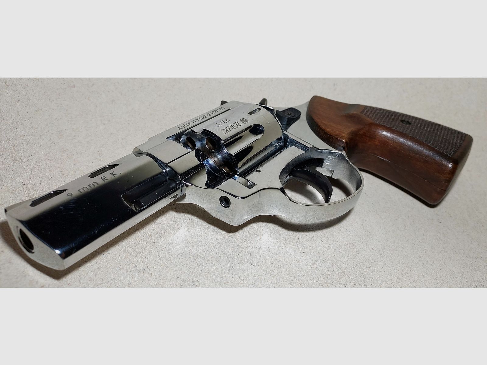 Zoraki R2 3 Zoll Schreckschuss Revolver (PTB 1107) Kal. 9mm R.K. Chrom Holzgriffe - NEUWERTIG!