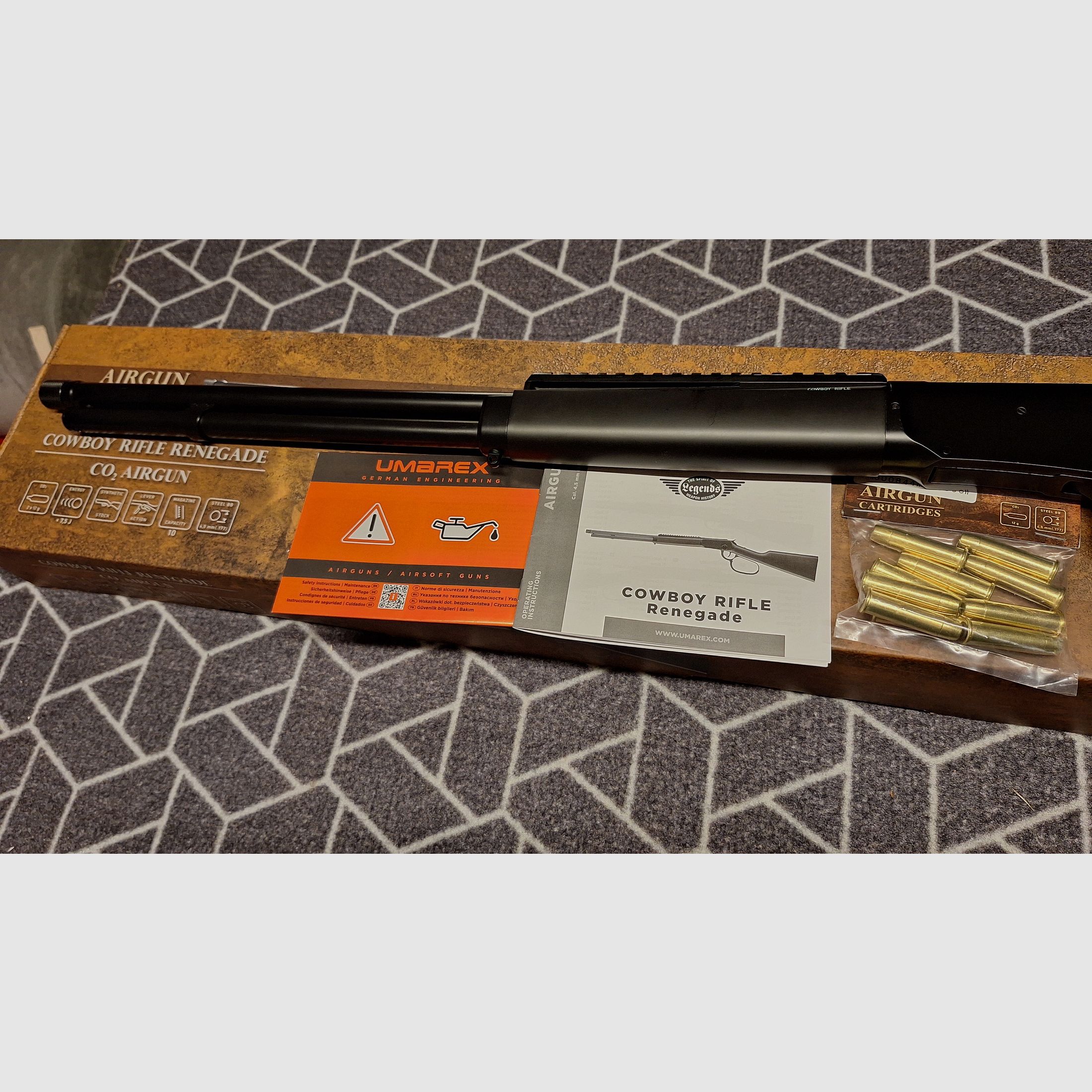 Legends Cowboy Rifle Renegade CO2-Luftgewehr Unterhebelspanner Kal. 4,5 mm BB schwarz inkl. 10 Ladehülsen