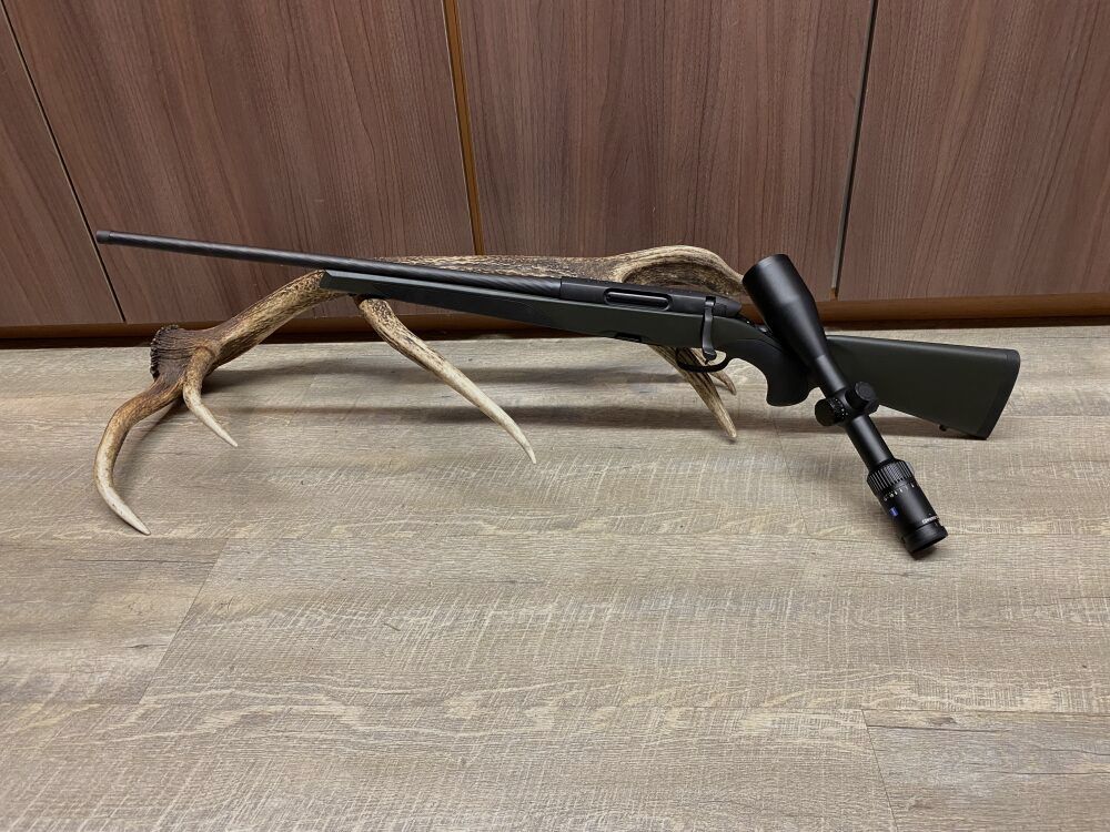 Steyr Mannlicher	 SM 12 SX links, mit Zeiss Conquest V4 3-12x56
