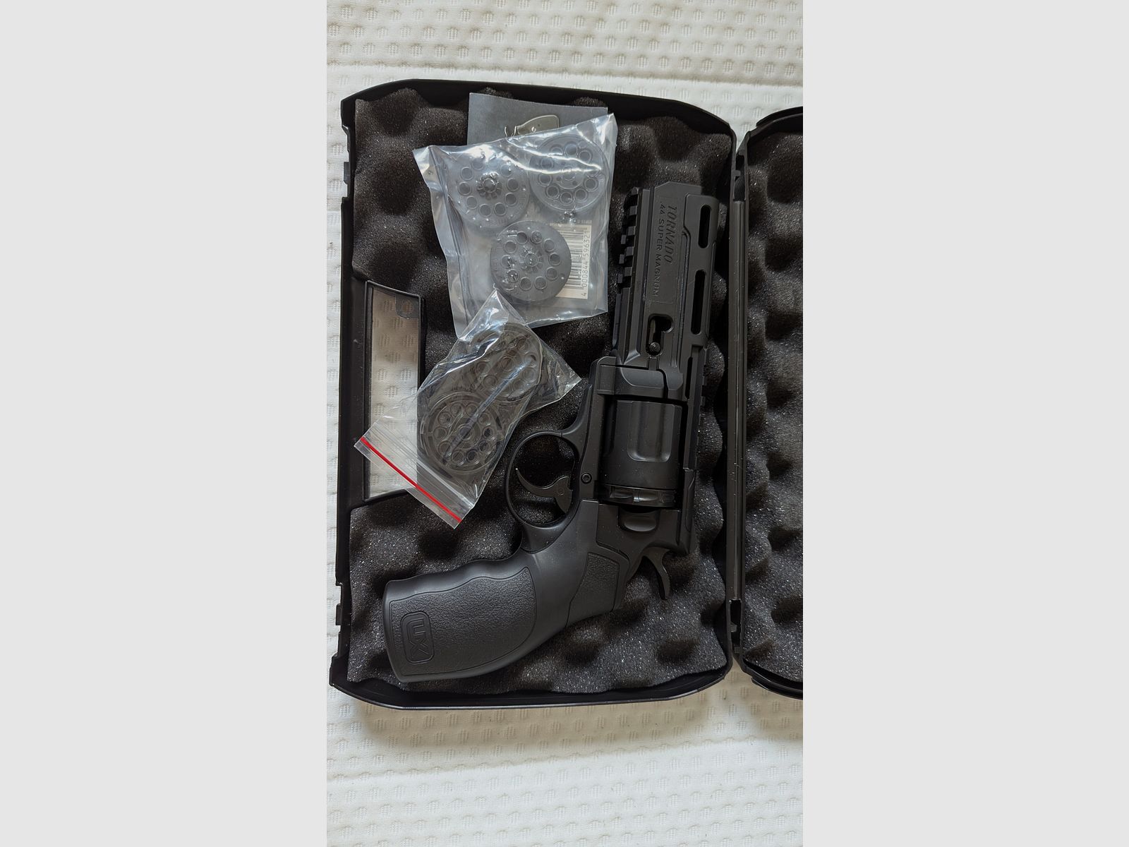 Umarex Tornado CO2 Revolver mit Zubehör 