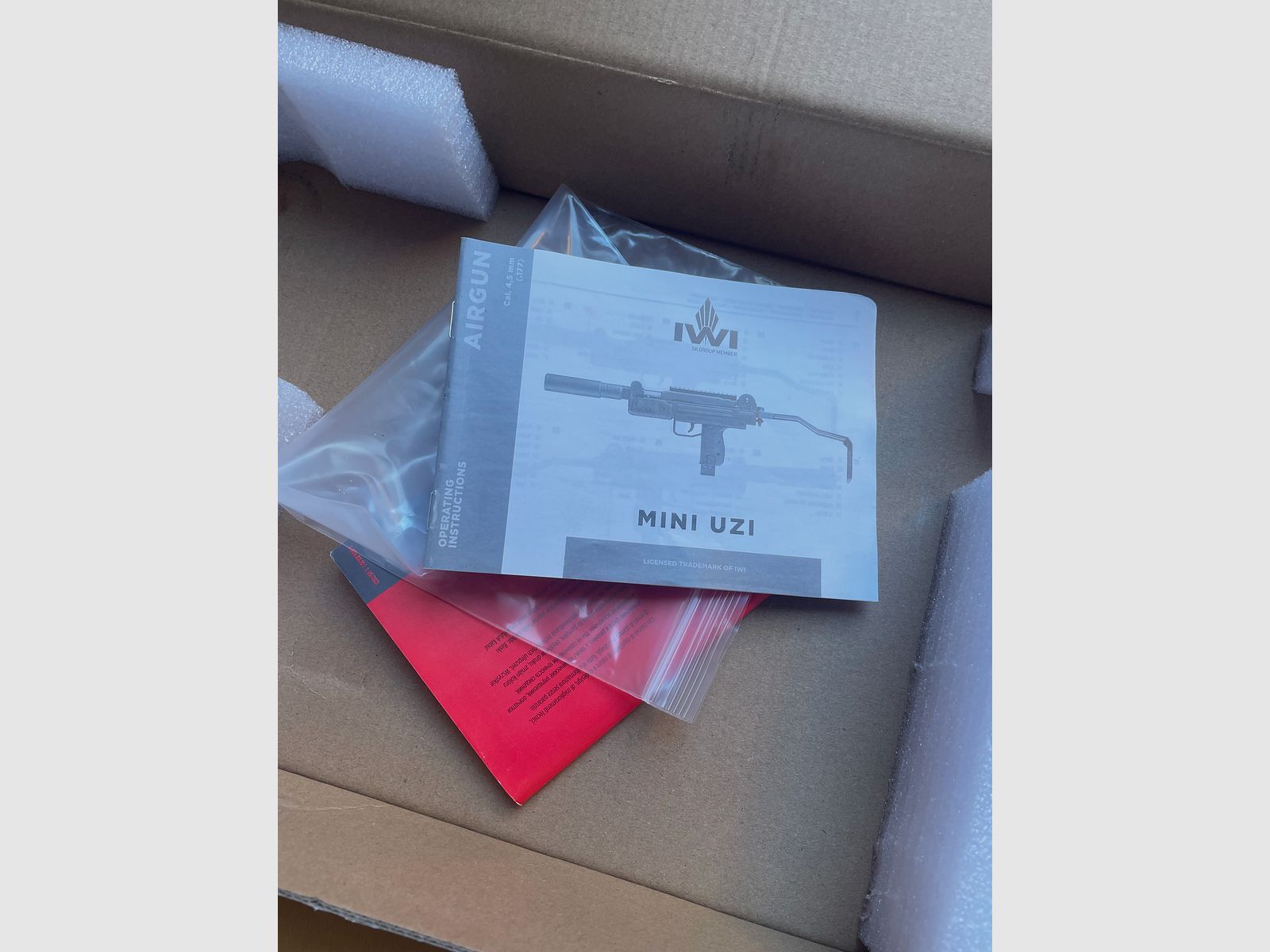 IWI Mini UZI - Federdruck Luftpistole / Maschinenpistole-Nachbildung (Kaliber 4,5 mm Diabolo)