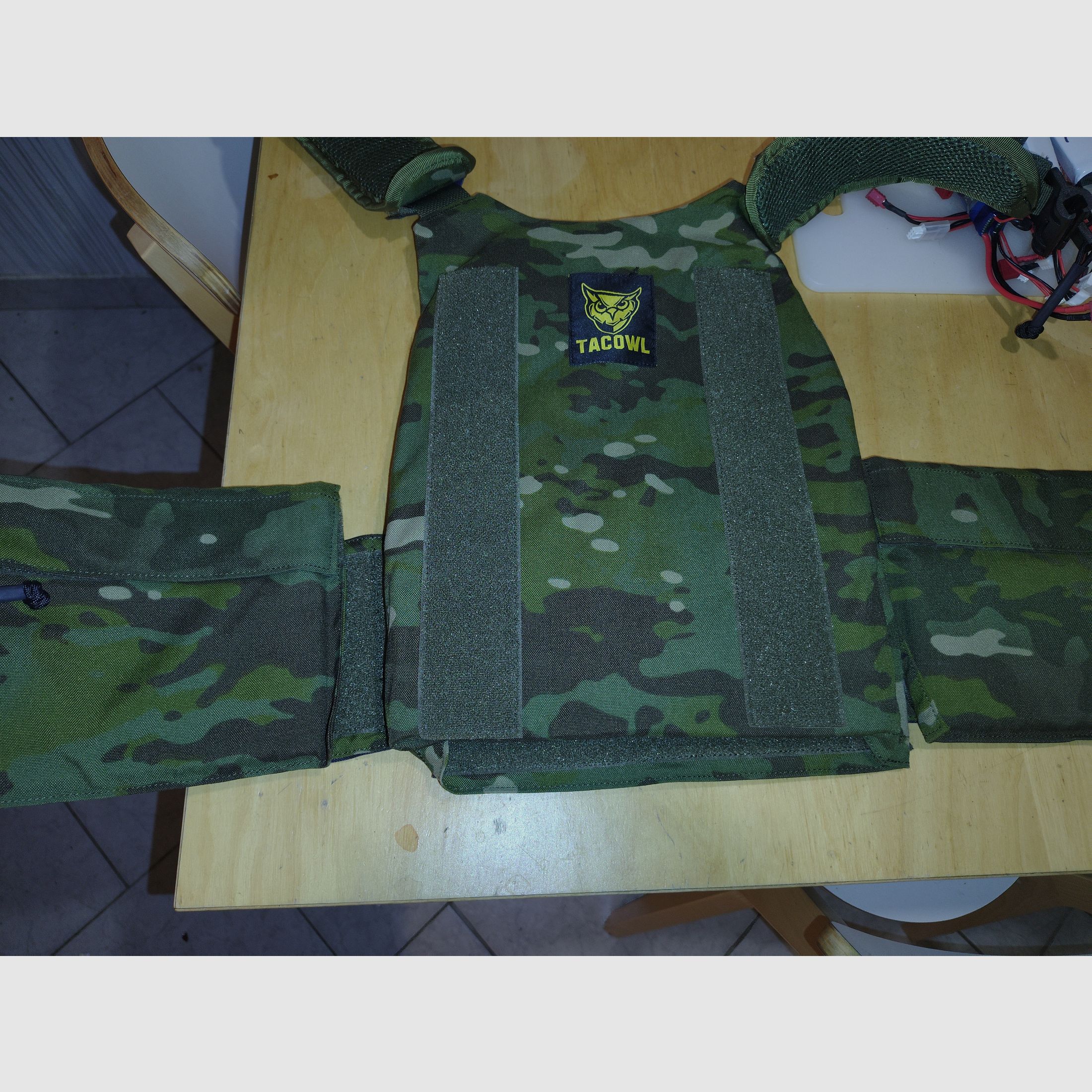 Tacowl ALFA Tactical Quick Release plate carrier clone