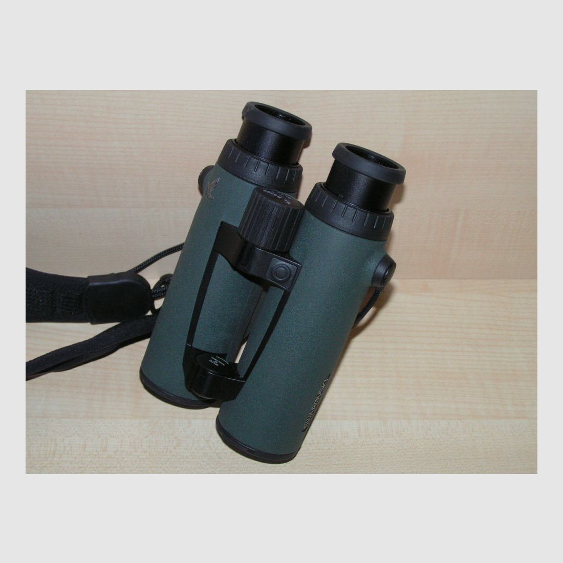 Swarovski EL Range TA 8 x 42