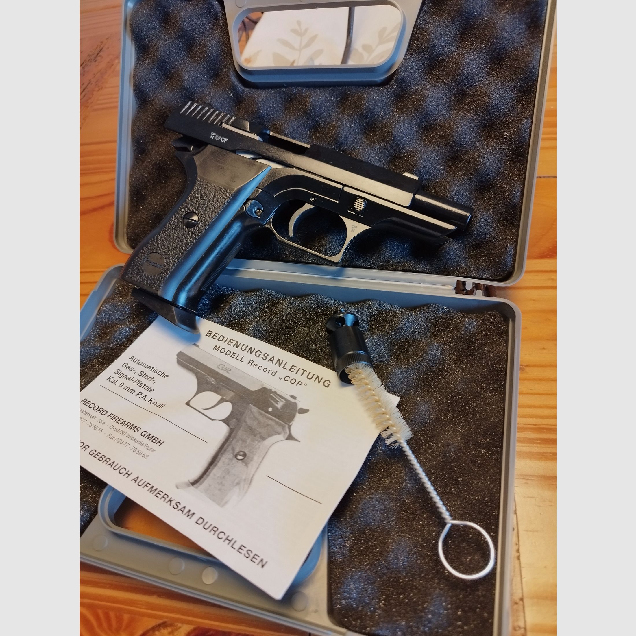 Record COP Schreckschuss Pistole 9 mm P.A.K brüniert !! Neuwaffe!!