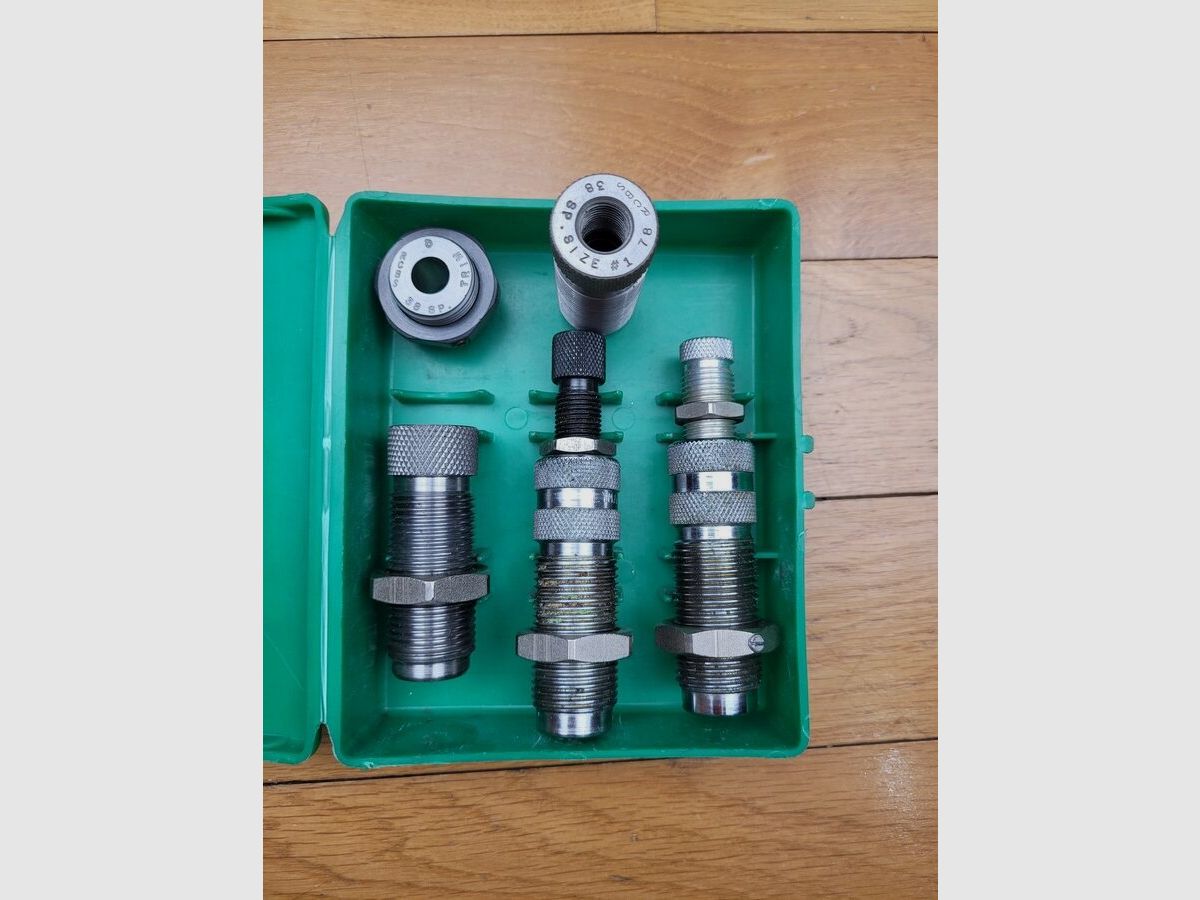 Sehr gutes Set von drei Werkzeugen der Marke RCBS – Kaliber 38 SP Wad Cutter und Round Nose – guter Zustand, Bild 1 von 3