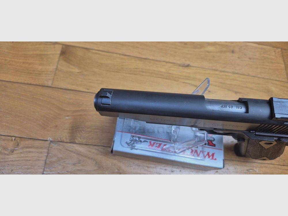 Zeer mooie Tanfoglio-pistool – Model 1911 Witness Custom – Kal.45 ACP – Volledig staal – Onberispelijke handgrepen – Uitstekende mechanica en esthetiek – Prachtige loop – Twee magazijnen en originele koffer – Een van de beste prijs-kwaliteitverhoudingen op de markt – TBE+, afbeelding 11 van 17