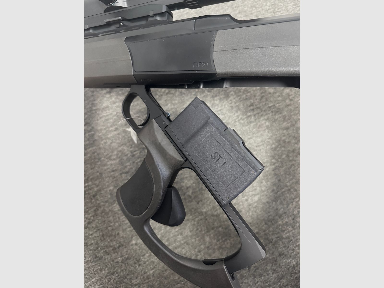 Dentler DR21 - 8x57IS - inclu. Zeiss Conquest V6  2-12x50 - Arme de démonstration