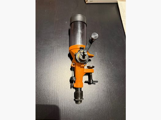 Lyman powder measure