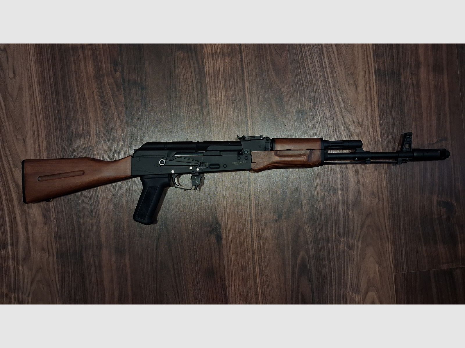 Airsoft AK 74 bois véritable/métal plein (Défectueux)