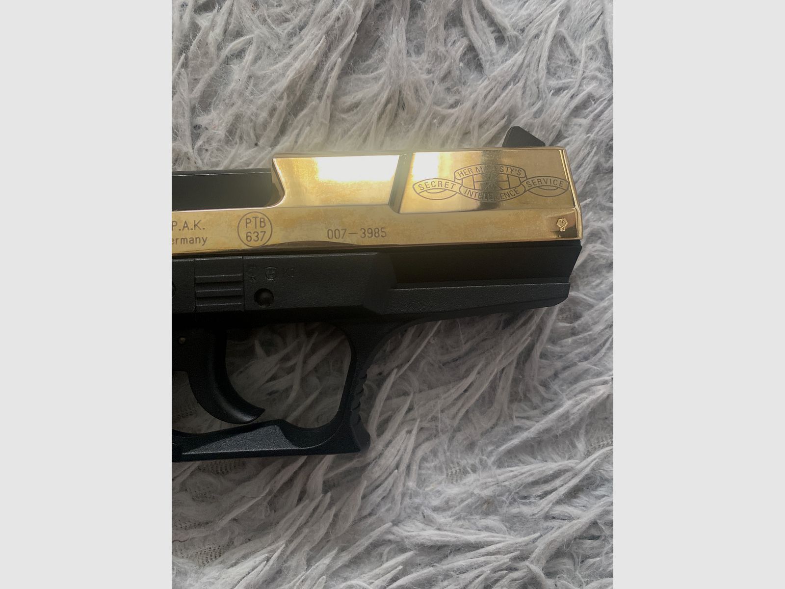 Walther P99 Gold Sonderedition James Bond PTB 637