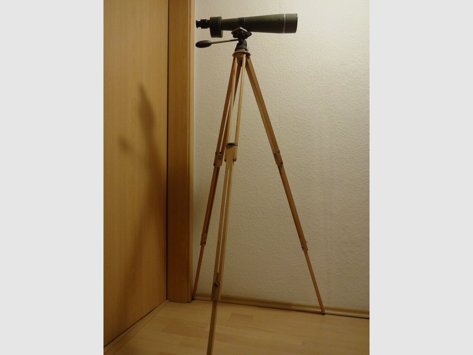 Asiola Spektiv Carl-Zeiss-Jena DDR Q1 in grün! Fernrohr mit Stativ und Adapter