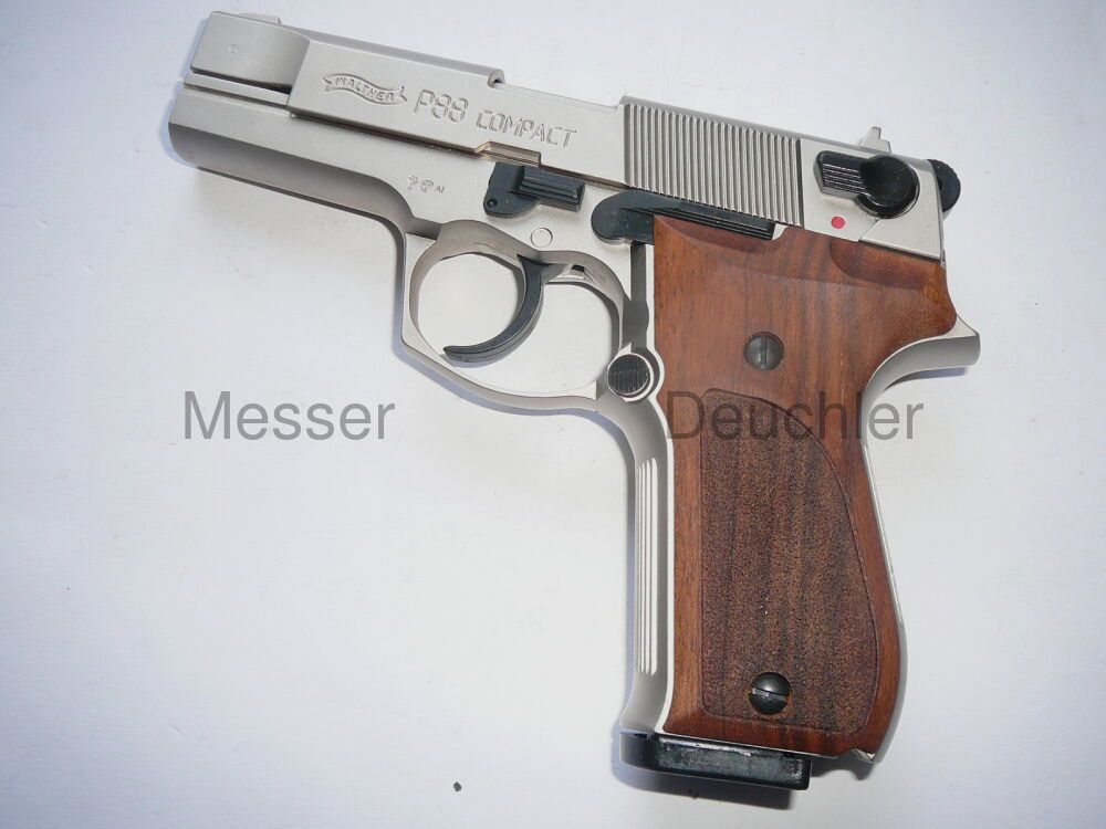 Walther P88 niklowany/uchwyty drewniane