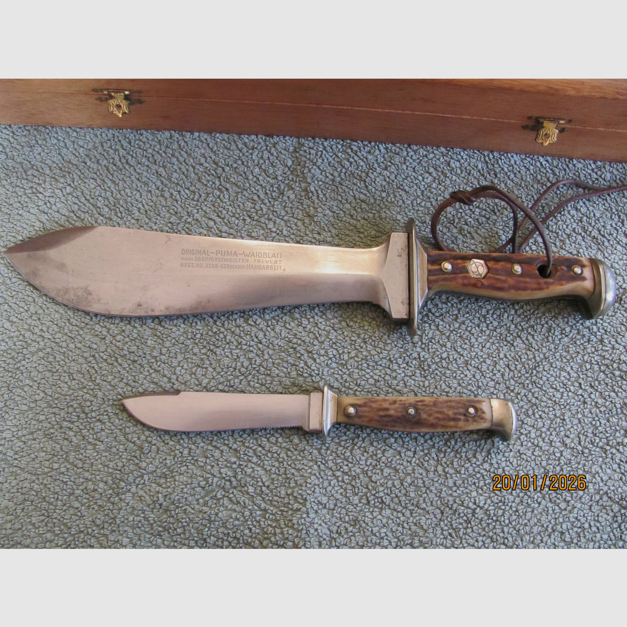 Original Puma Waidblatt 3588 in Holzbox - geführt, ohne Schäden