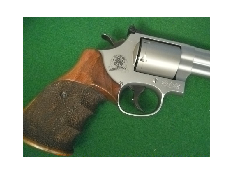 Revolver Smith & Wesson 686-5