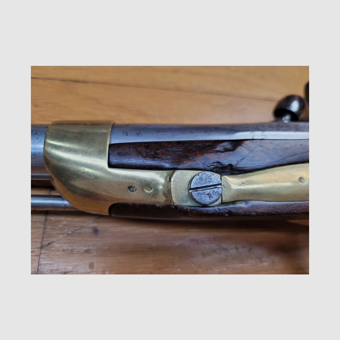 Sehr schöner französischer Pistol Modell 1822 TBIS – neu gebaut unter dem Zweiten Kaiserreich – M.I St Étienne – April 1855 – Mono-Nummer – Seltenheitszustand für ein sehr schönes Exemplar – TBE+, Bild 22 von 25