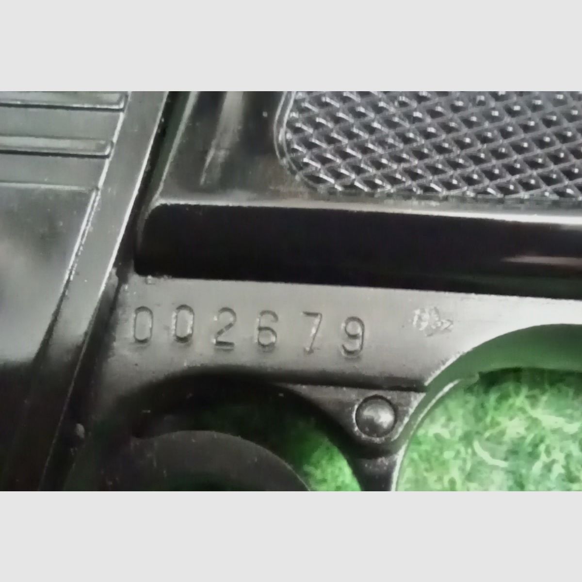  Pistolets ERMA Luger 22 rares, une rareté en calibre .22 Lr.