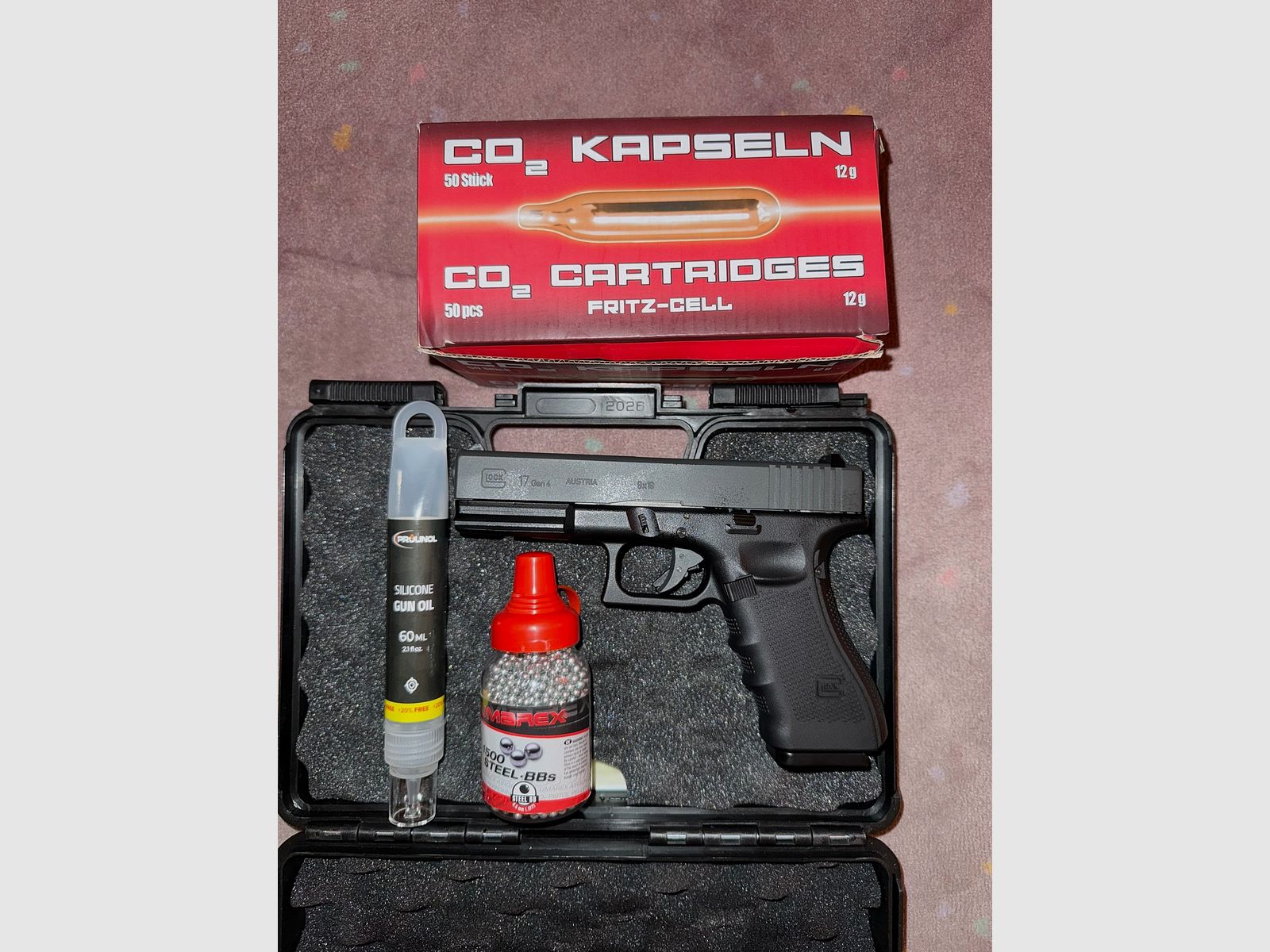 Pistolet Glock 17 Gen5 Co2 (4,5mm) Pakiet