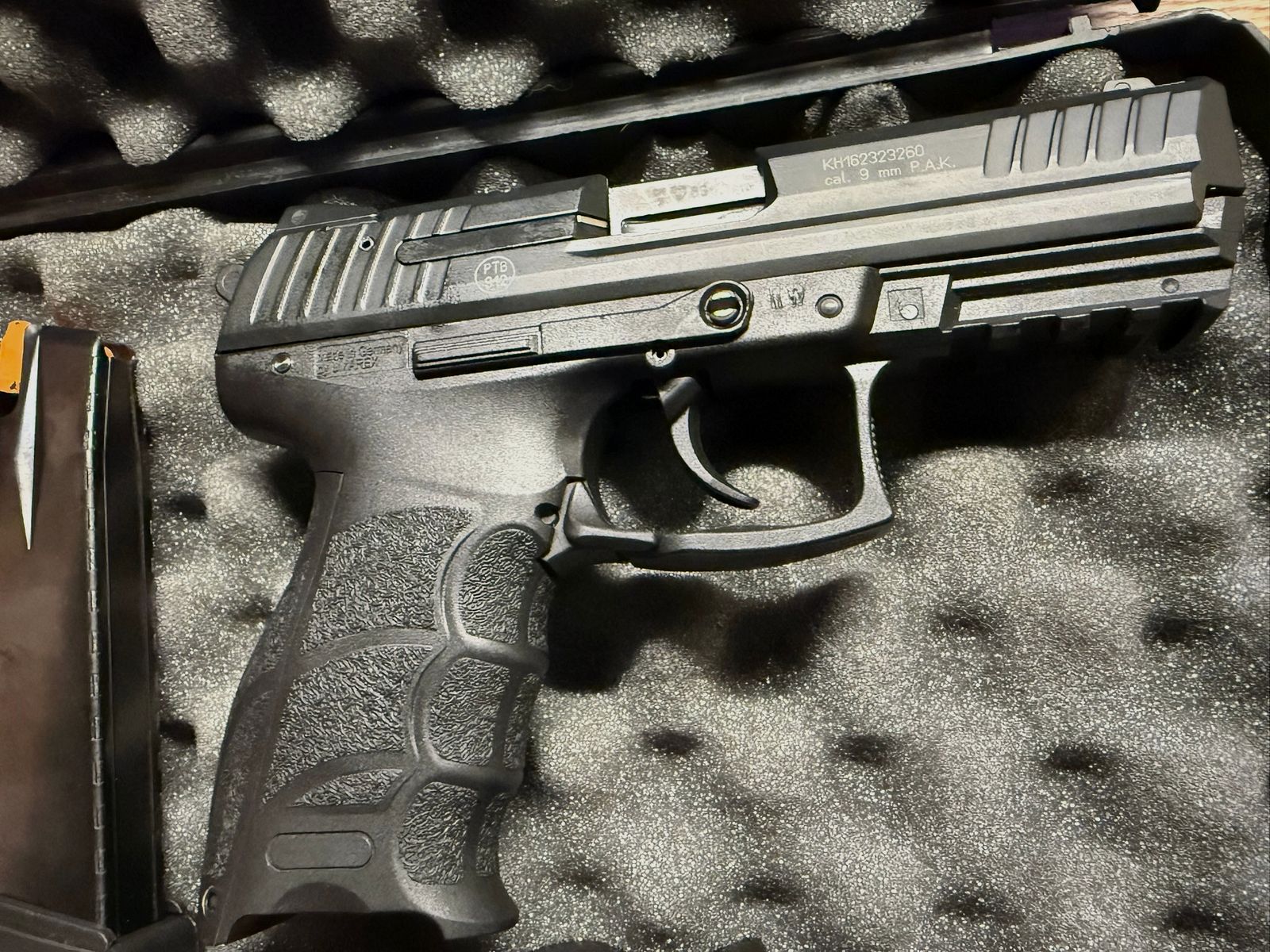 Heckler & Koch P30 9mm P.A.K. + tweede magazijn