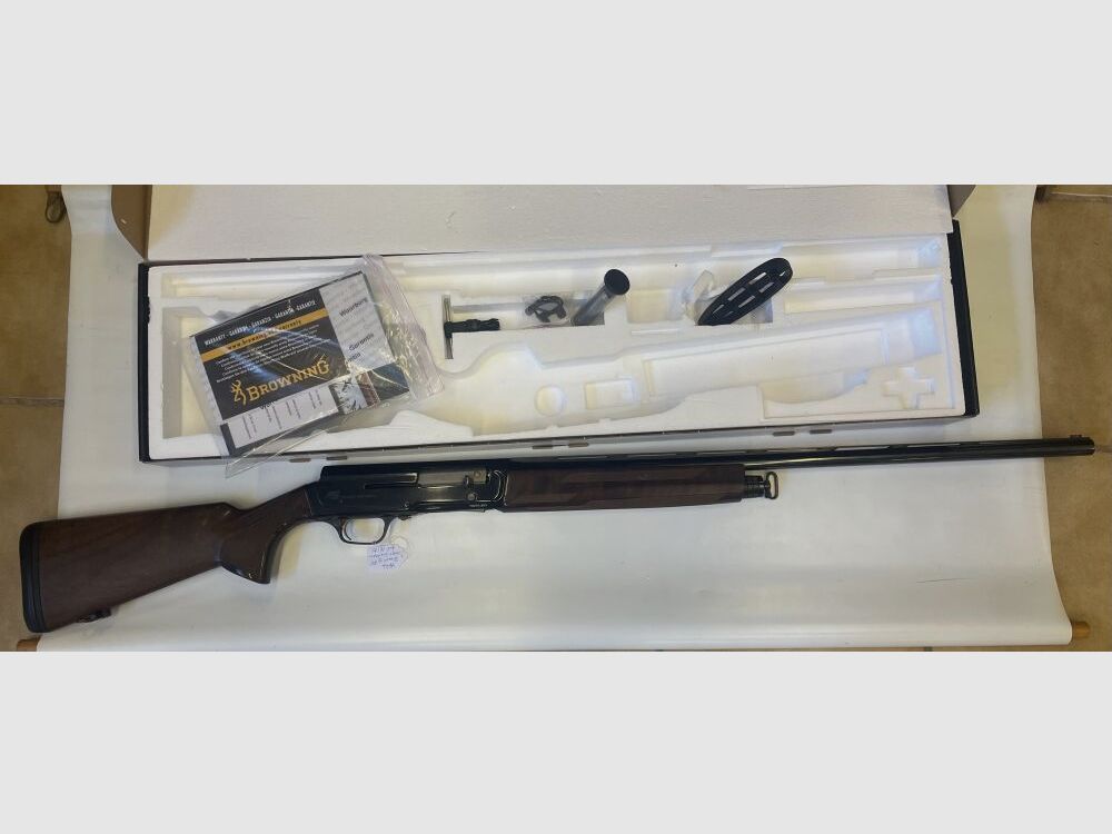 Browning A5 Sweet Sixteen, image 1 of 6
