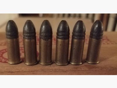 Lot de six cartouches anciennes à poudre noire en cal .320 pour Bulldog / Velodog – TBE