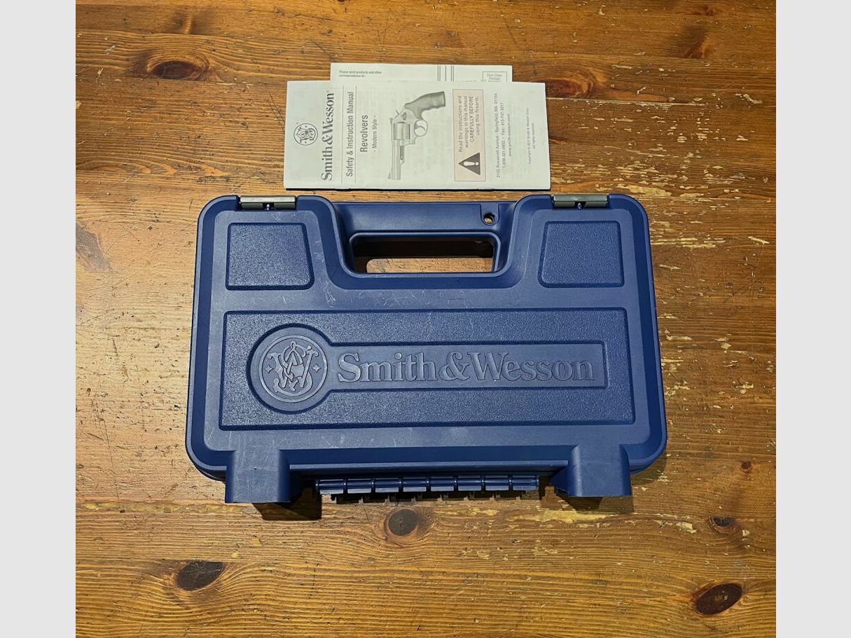 Smith & Wesson 686 Target Champion Deluxe