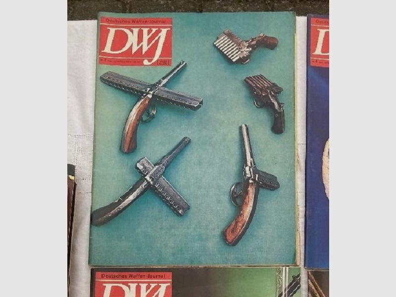 31 alte Hefte Deutsches Waffen Journal ab 6/1973 bis 8/1979