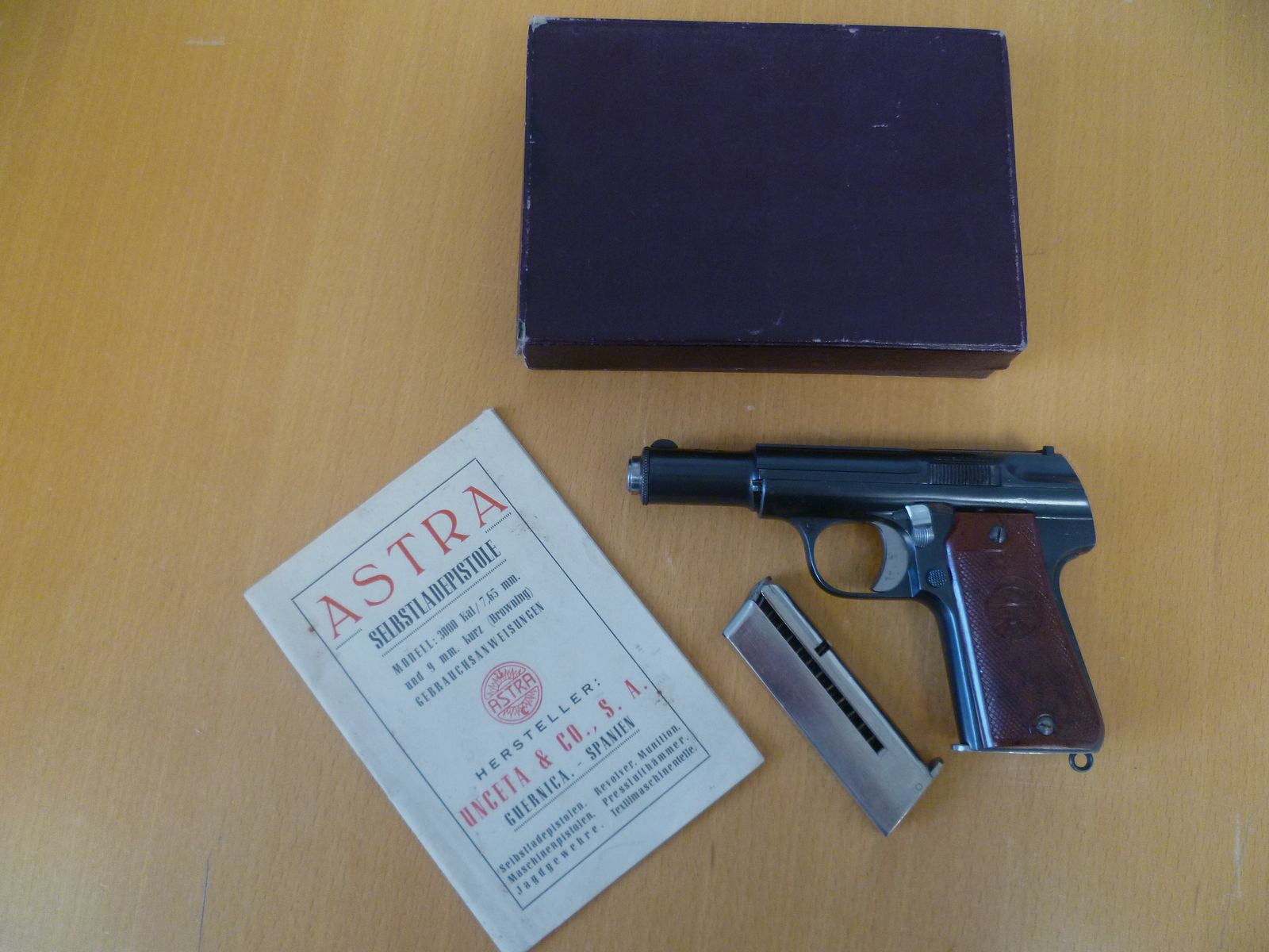 Astra 3000 pistol 7.65 mm Browning