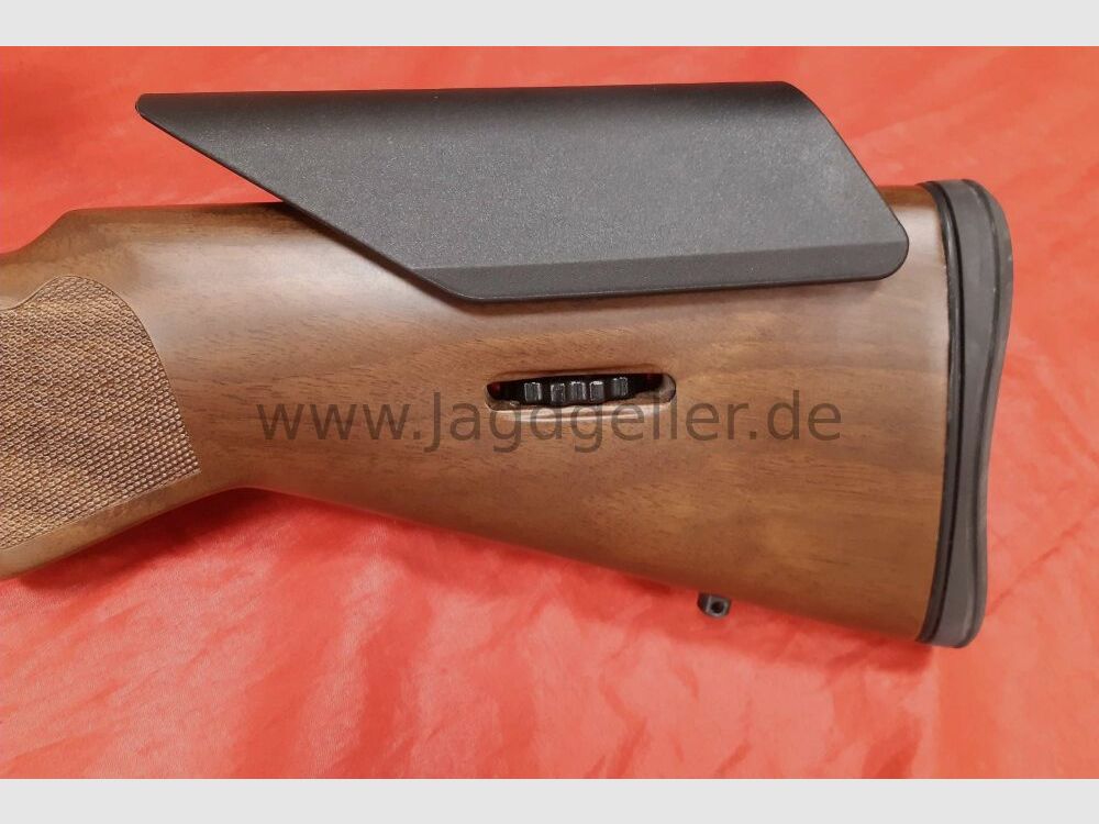 Fusil à répétition Silah MONZA crosse en bois cal. .308 Win. avec 3-15x50 Meopta Meoh