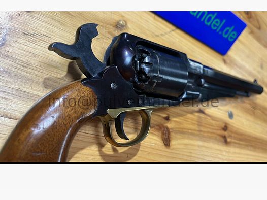 Modelo Remington Nuevo Ejército Fabricante Italia .44 (Pólvora Negra)