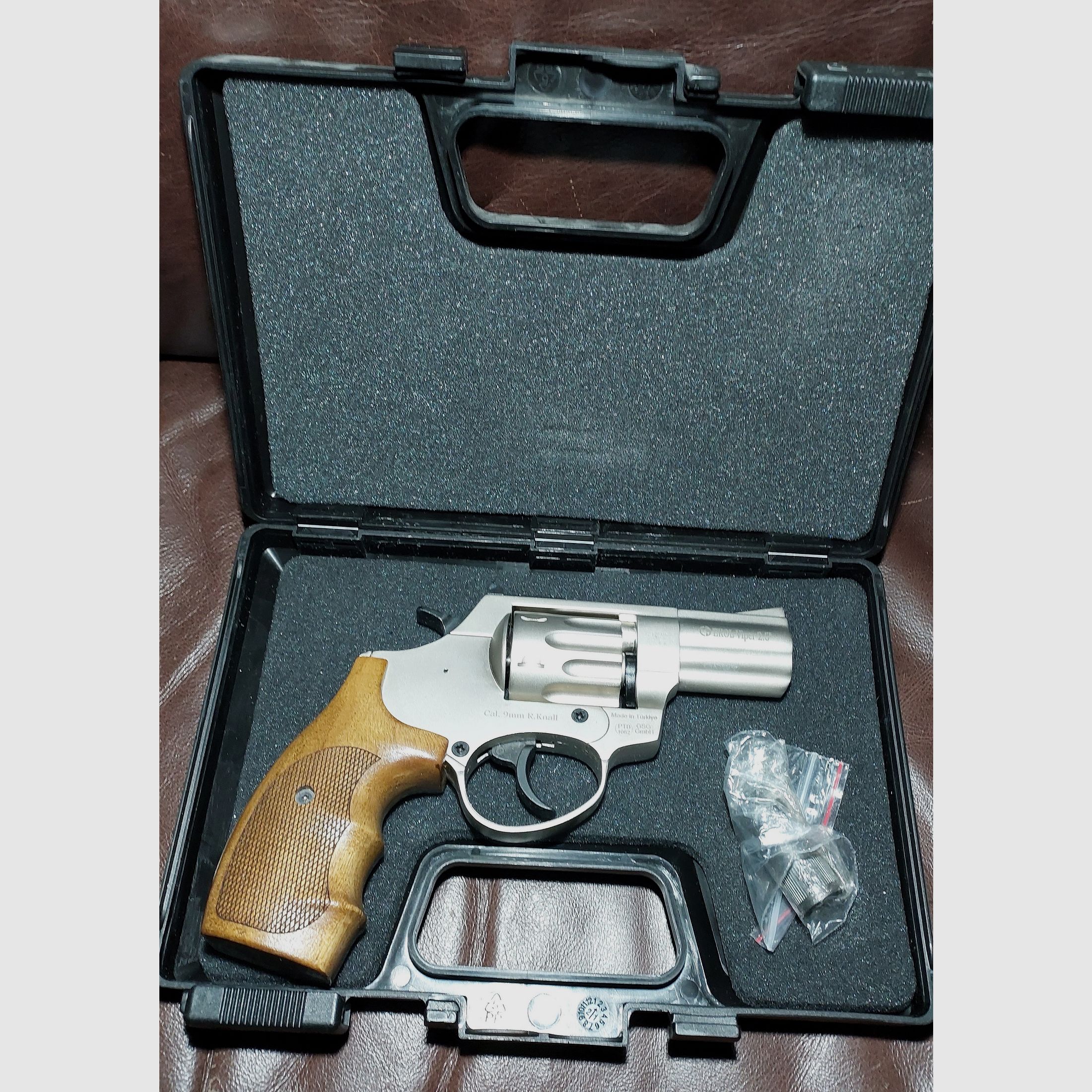Ekol Viper 2,5 Zoll Nickel mit Holzgriff 9mm R.K. (PTB 1062)
