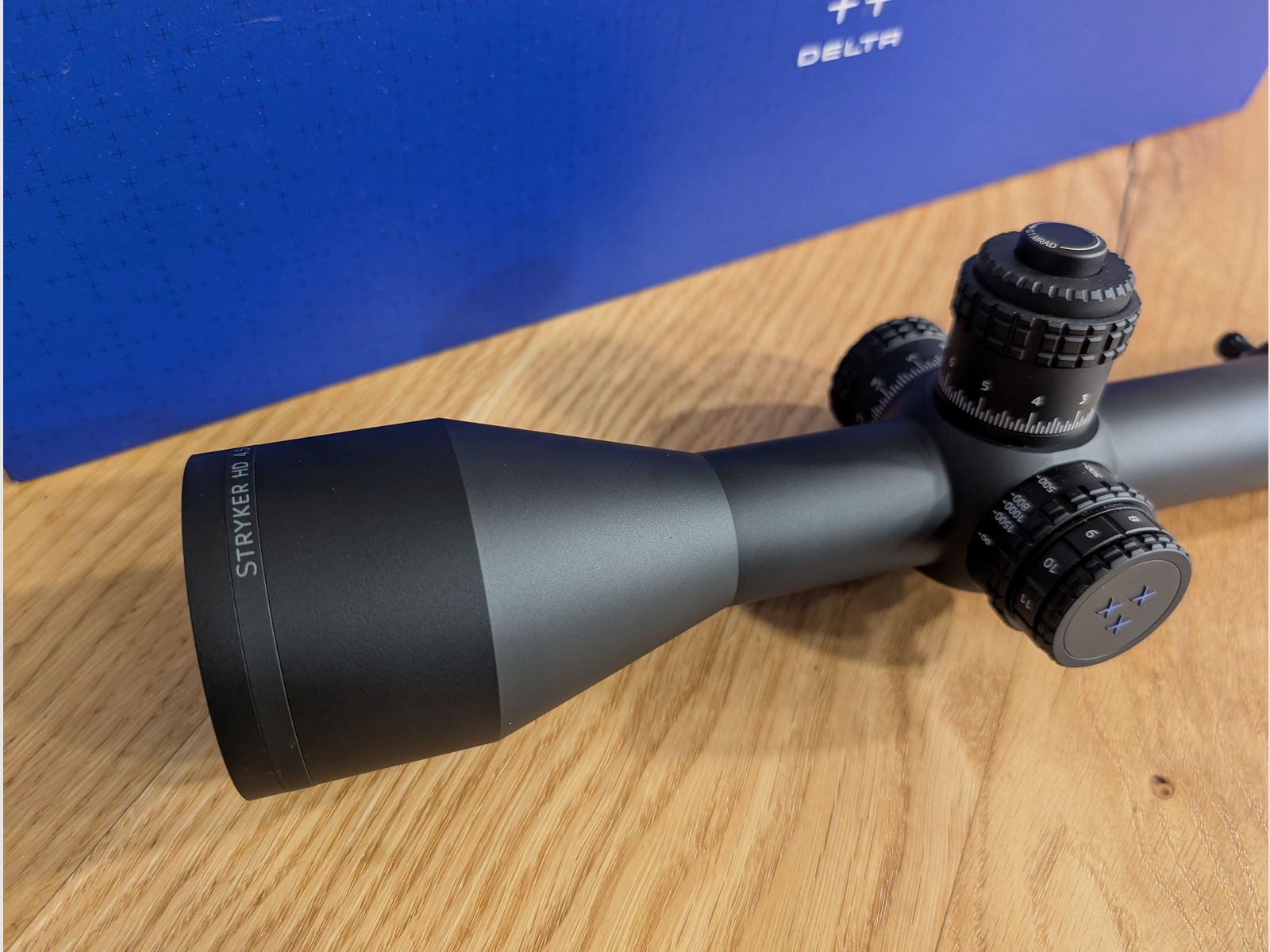 Delta Optical Stryker HD 4,5-30x56 Neu unbenutzt. Mit Contessa Montage