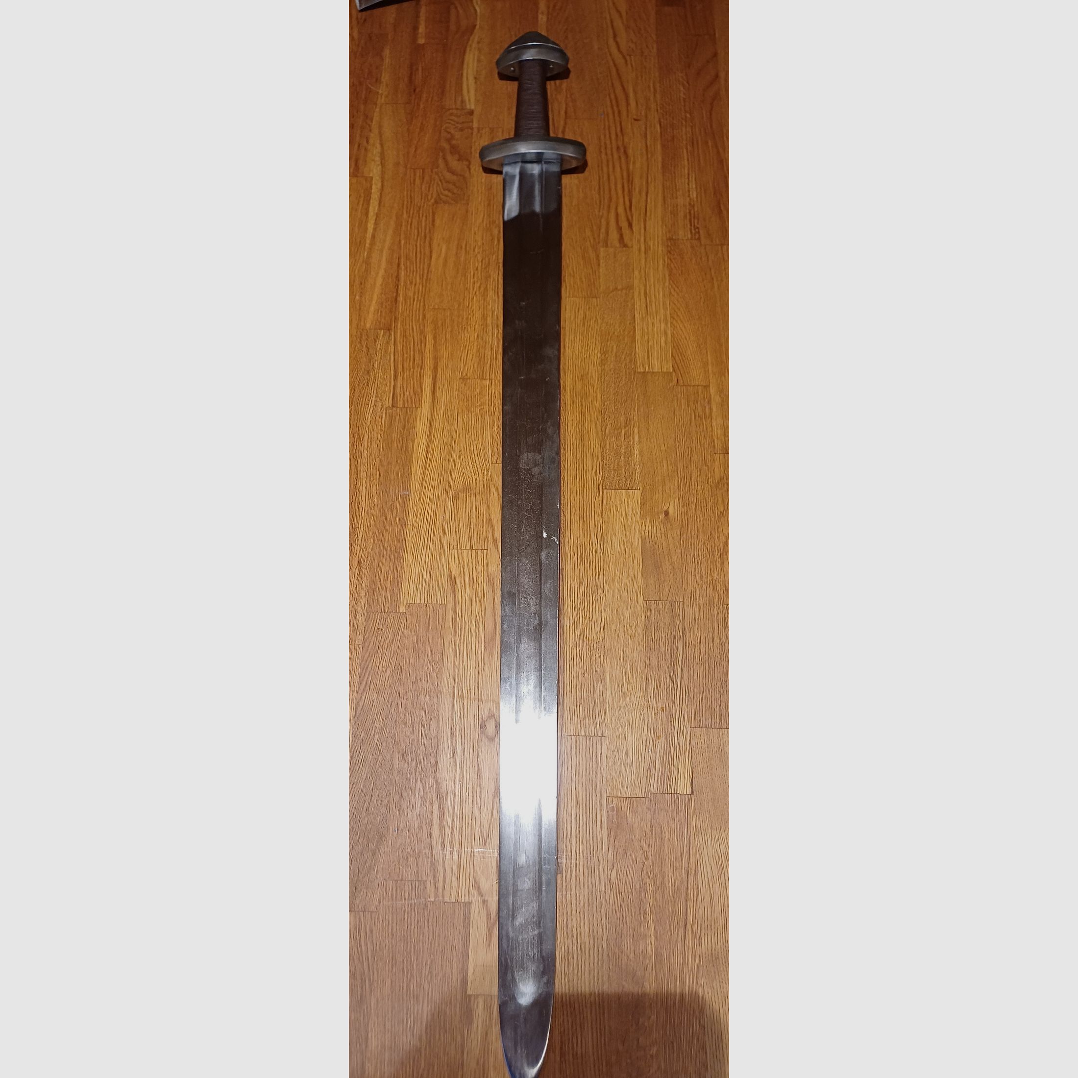 Espada vikinga Torshov, siglo IX - X, espada de combate de exhibición,